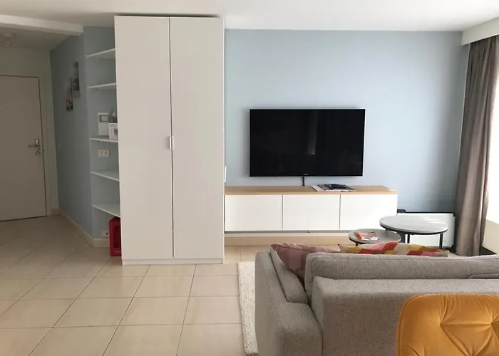 Urbanstay Suites - Beachfront Apartment In Knokke